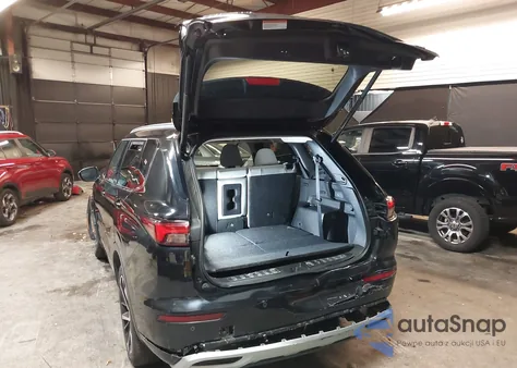 2023 Mitsubishi Outlander z USA, uszkodzony, nr VIN JA4J3VA87PZ024891